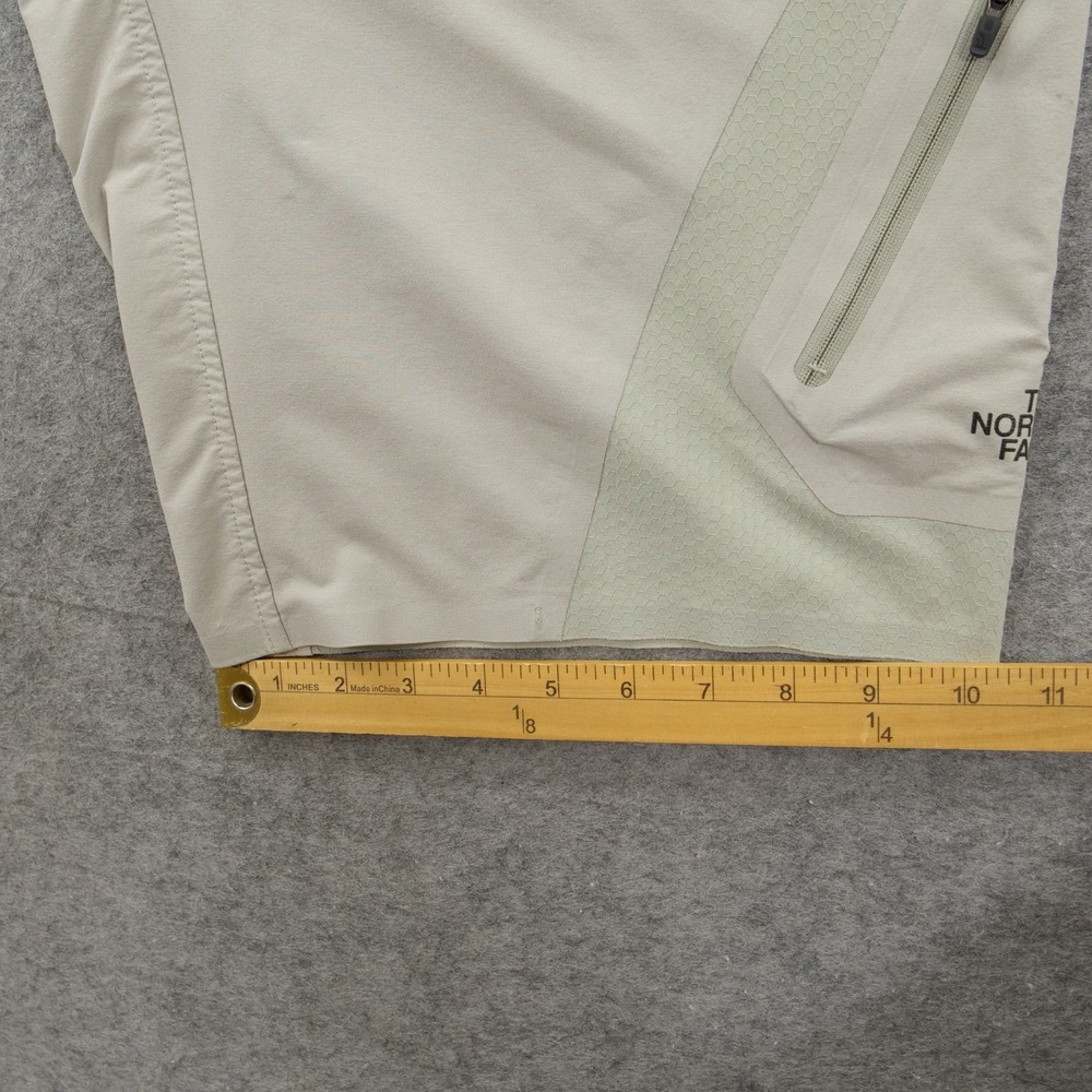 The North Face Shorts Mens 34 Beige Tan Technical Hiking Cargo Stretch Outdoors - Picture 11 of 12